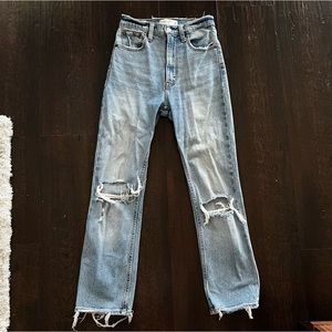 Abercrombie Ankle Straight Ultra High Rise Jeans Size 24S